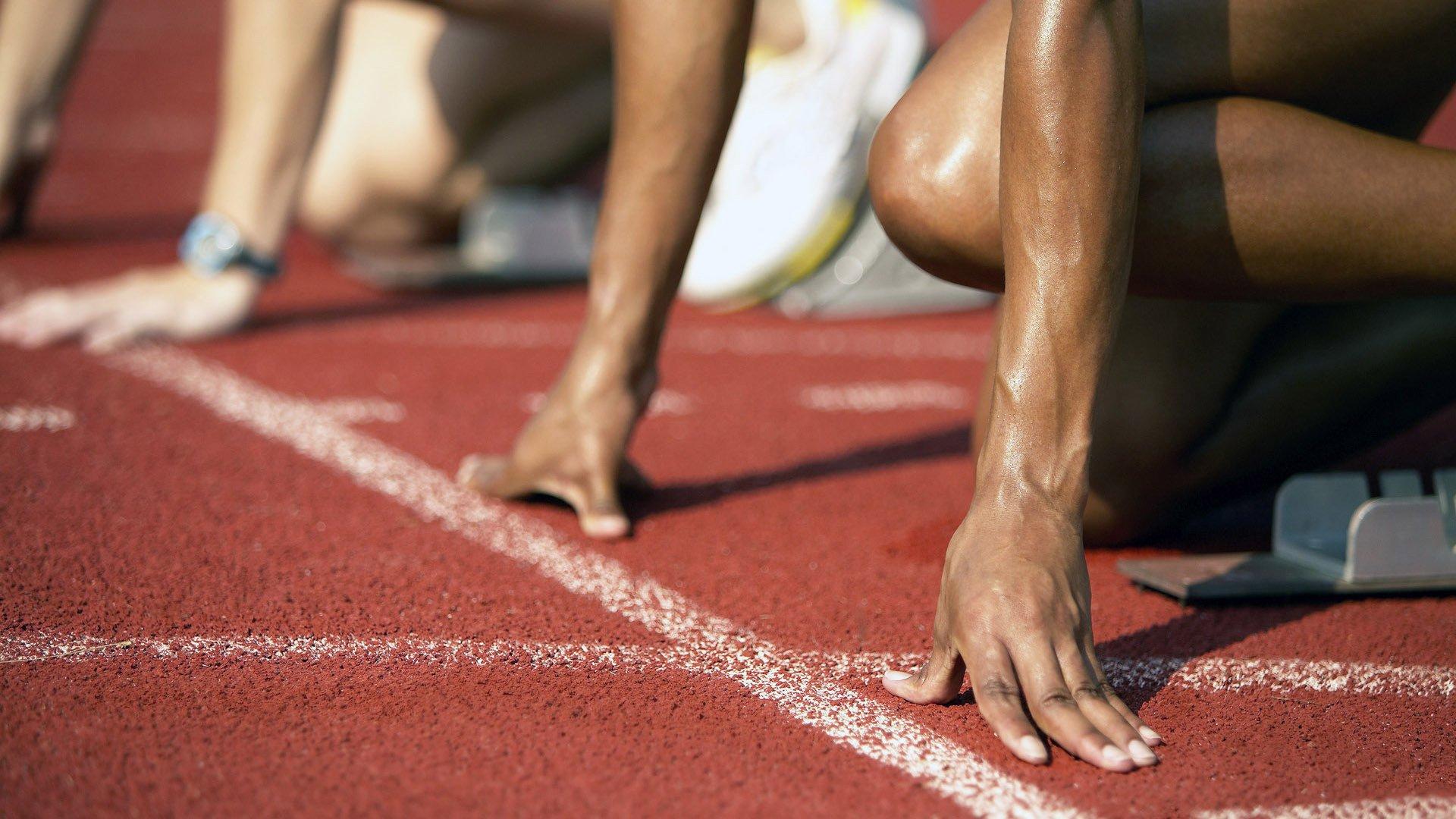 「里程碑之夜!穆勒400次德甲首发传奇延续,拜仁致敬不老传奇」